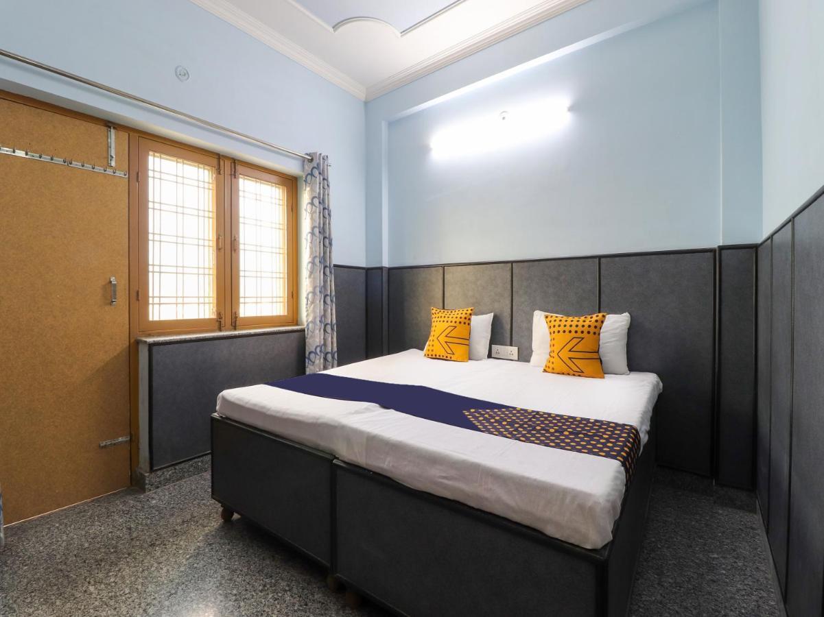 Spot On 82236 Aryan Home Stay Jhājra Екстериор снимка